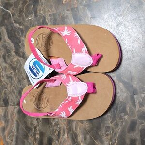 Pink Palm Tree Flip flops  Size 8‎